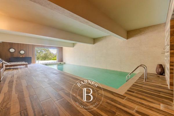Aix-en-Provence, Maison 7 Chambres -  470 m² à vendre