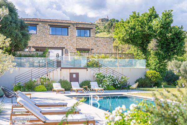 Aix-en-Provence, Maison 7 Chambres -  470 m² à vendre