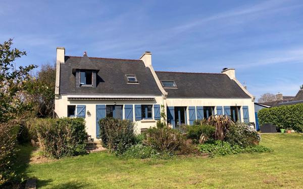 Maison à vendre    6 pièces •  Esquibien