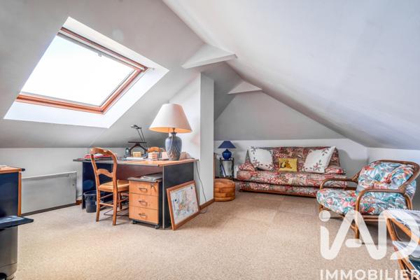 Maison à vendre 5 pièces 140 m² Saint-Thibault-des-Vignes