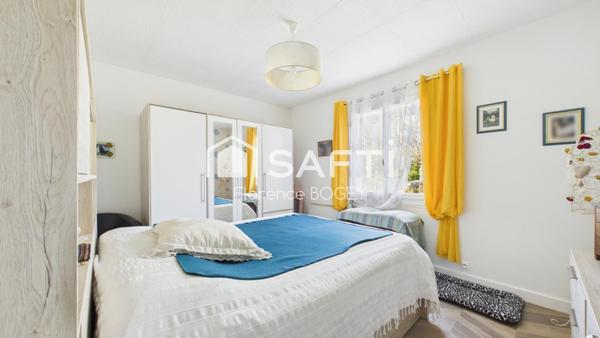 Maison baignée de lumière avec vue imprenable.