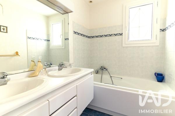 Maison à vendre 6 pièces 165 m² Montévrain