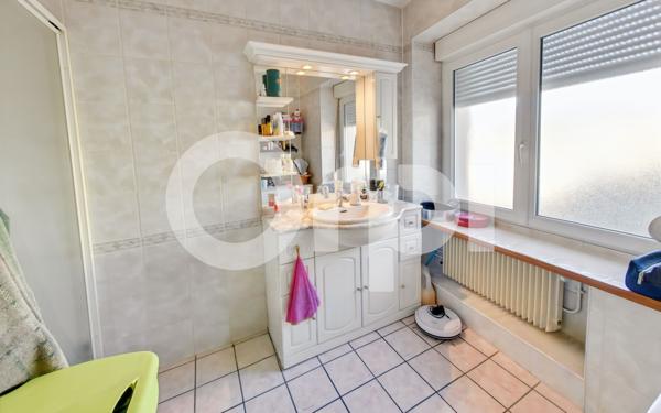 Maison à vendre    5 pièces •  Nanteuil-le-Haudouin