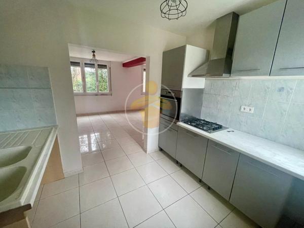 Vente                                                      Maison
                        
                     4 pièces                      81 m2                     à Tergnier