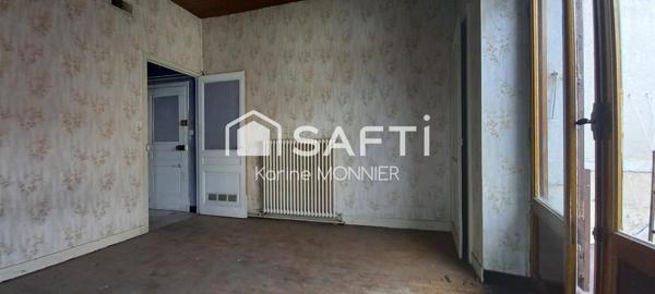 Appartement à rénover avec une grande dépendances