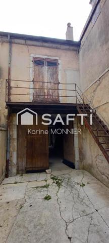 Appartement à rénover avec une grande dépendances