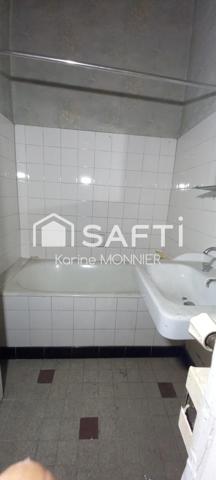 Appartement à rénover avec une grande dépendances