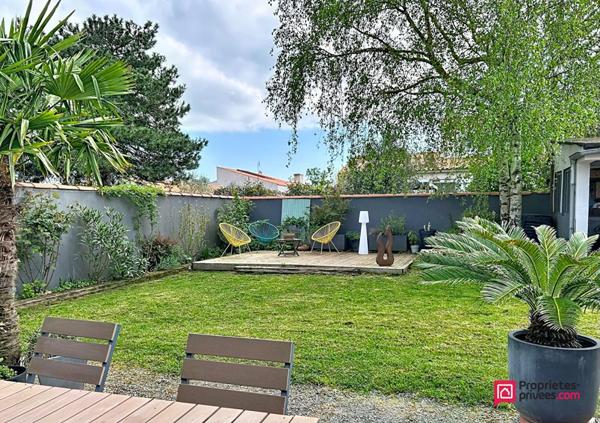 Maison familiale au coeur de Saint Xandre 8 pièce(s) 196 m2