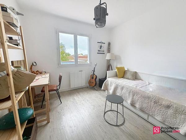 Maison familiale au coeur de Saint Xandre 8 pièce(s) 196 m2