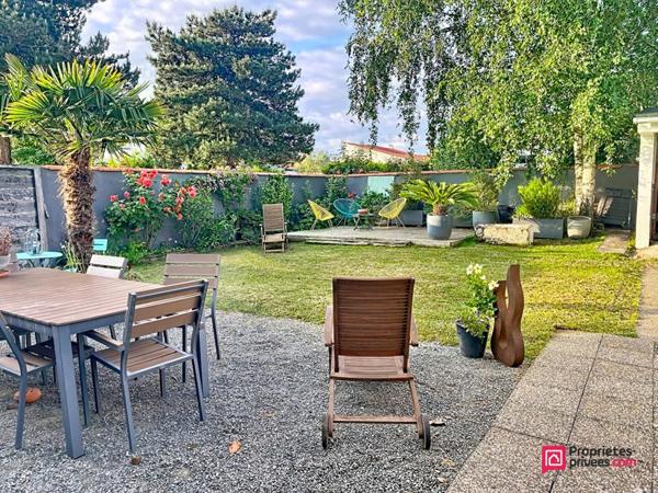 Maison familiale au coeur de Saint Xandre 8 pièce(s) 196 m2