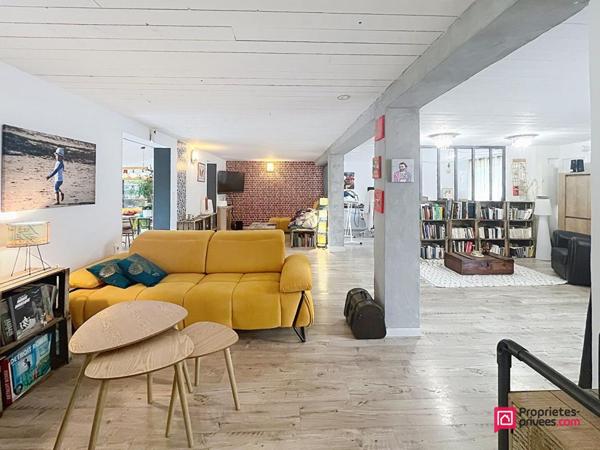 Maison familiale au coeur de Saint Xandre 8 pièce(s) 196 m2