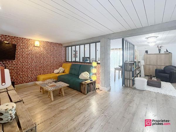 Maison familiale au coeur de Saint Xandre 8 pièce(s) 196 m2