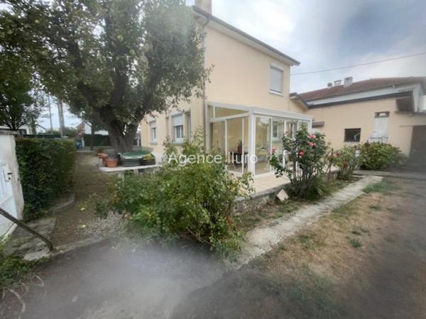 Maison - Oloron-sainte-marie - Réf.:205432 OLORON STE MARIE VILLA DANS QUARTIER RECHERCHE AU CALME ET PROCHE TOUTES COMMODITES