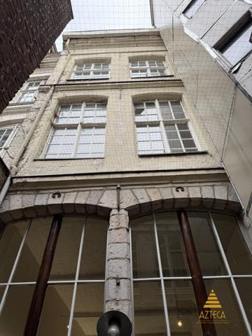 Immeuble de rapport Vieux Lille – Commerce loué + 3 appartements – Emplacement premium