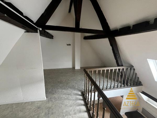 Immeuble de rapport Vieux Lille – Commerce loué + 3 appartements – Emplacement premium
