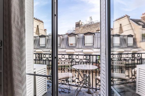Paris 8ème, Appartement  32 m² à vendre