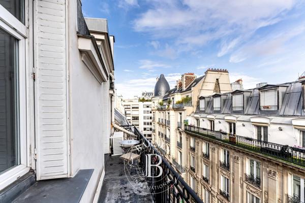Paris 8ème, Appartement  32 m² à vendre