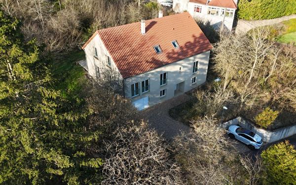 Maison à vendre    11 pièces • 295 m2 Scy-Chazelles