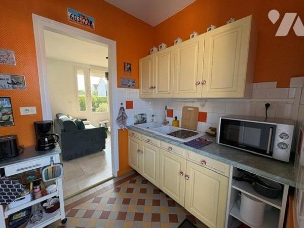 LES ESSARTS - Maison de plain-pied de caractère (1 chambre - 45 m²  + cellier et buanderie = garage)