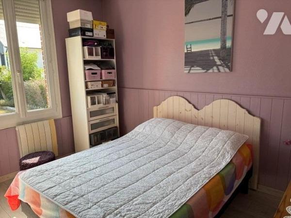 LES ESSARTS - Maison de plain-pied de caractère (1 chambre - 45 m²  + cellier et buanderie = garage)
