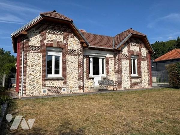 LES ESSARTS - Maison de plain-pied de caractère (1 chambre - 45 m²  + cellier et buanderie = garage)