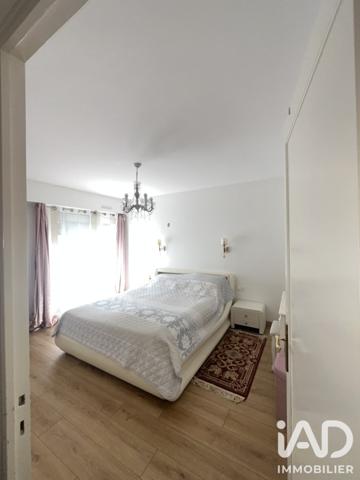 Maison à vendre 9 pièces 250 m² Sainte-Geneviève-des-Bois