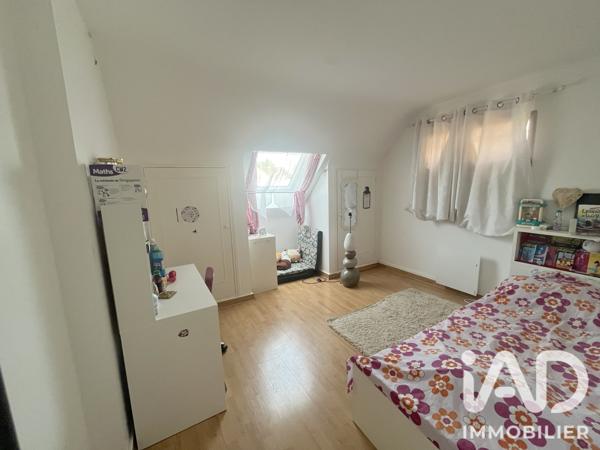 Maison à vendre 9 pièces 250 m² Sainte-Geneviève-des-Bois