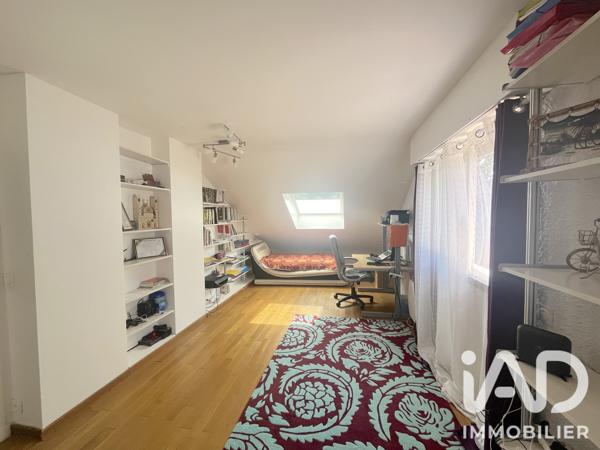 Maison à vendre 9 pièces 250 m² Sainte-Geneviève-des-Bois