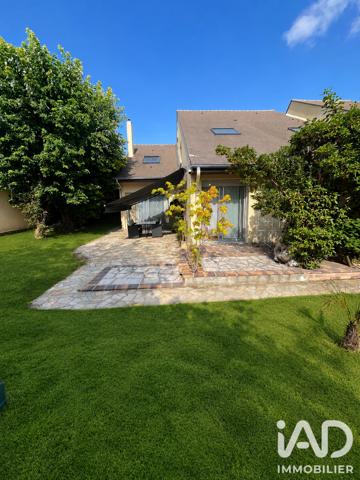 Maison à vendre 9 pièces 250 m² Sainte-Geneviève-des-Bois