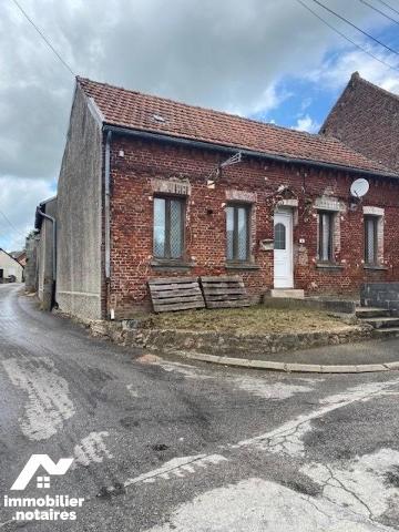 Maison à rénover avec jardin 2ch