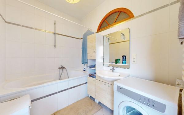 Appartement à vendre    2 pièces • 62 m2 Amnéville