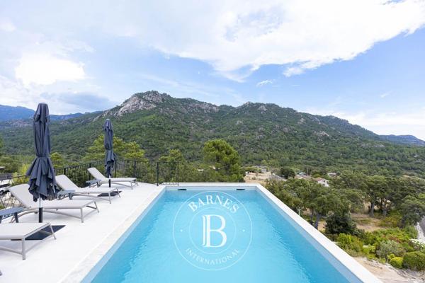 Sainte-Lucie-de-Porto-Vecchio, Villa 4 Chambres -  215 m² à vendre