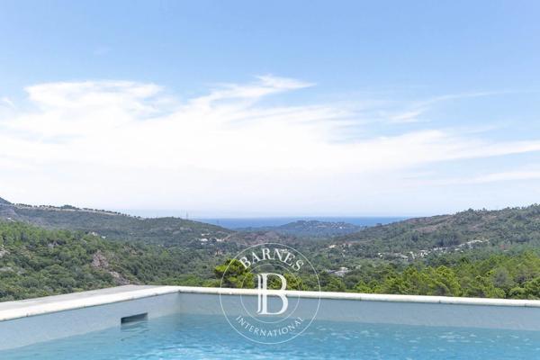 Sainte-Lucie-de-Porto-Vecchio, Villa 4 Chambres -  215 m² à vendre