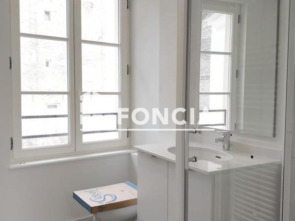 Location Studio 30.23 m² - 4 RUE DE L'ECARLATE Strasbourg 67000