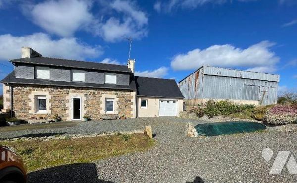 Maison à Vendre à Penvénan (22710) en Côtes-d'Armor (22)
Au calme de la campagne, longère avec...