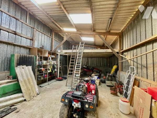 Maison à Vendre à Penvénan (22710) en Côtes-d'Armor (22)
Au calme de la campagne, longère avec...