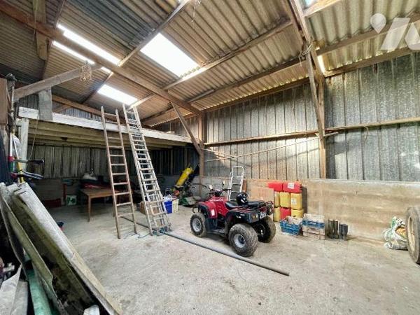 Maison à Vendre à Penvénan (22710) en Côtes-d'Armor (22)
Au calme de la campagne, longère avec...