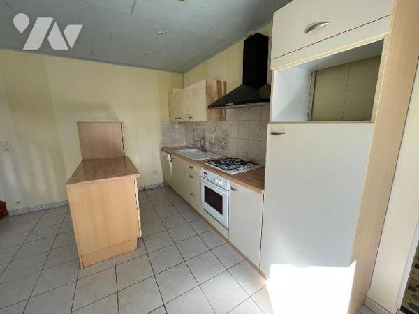 Maison à Vendre à Penvénan (22710) en Côtes-d'Armor (22)
Au calme de la campagne, longère avec...