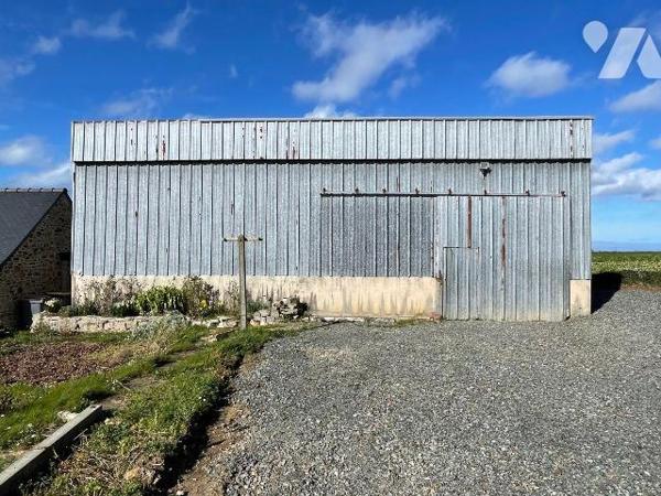 Maison à Vendre à Penvénan (22710) en Côtes-d'Armor (22)
Au calme de la campagne, longère avec...