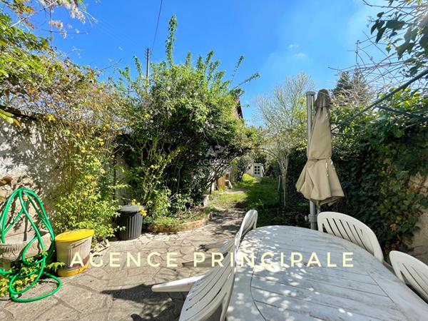 ARGENTEUIL - Mairie - maison 2 chambres et bureau , proche gare €265 000 ** - Référence 4517