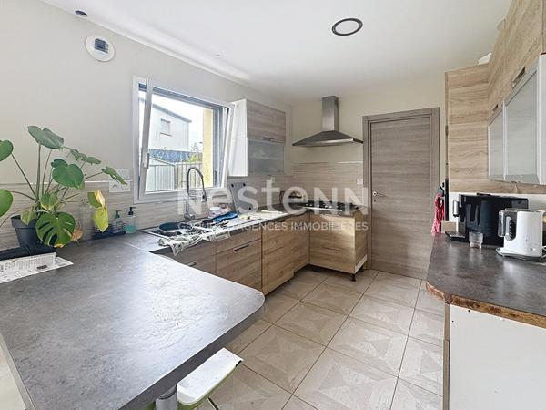 BREST LAMBEZELLEC Maison Brest 6 pièce(s) 128 m2