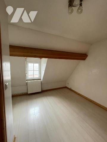 Maison d'habitation et de commerce à DOULLENS