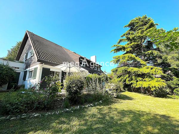 Maison à Chavenay, 78450 - 10 pièces 260m²
