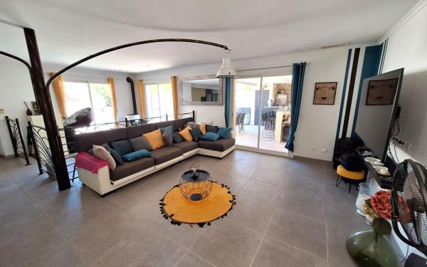 Maison à vendre    5 pièces •  Beaucaire