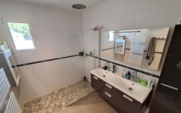 Maison à vendre    5 pièces •  Beaucaire