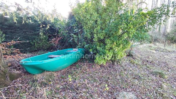 Terrain de 4 445,00 m² avec étang à MEZIERES SUR OISE (02)