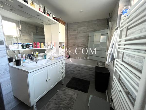 Maison 5 pièce(s) 4 chambre(s) 120 m²