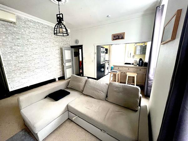 A VENDRE FOIX SUPERBE APPT T2 MEUBLÉ VUE CHATEAU