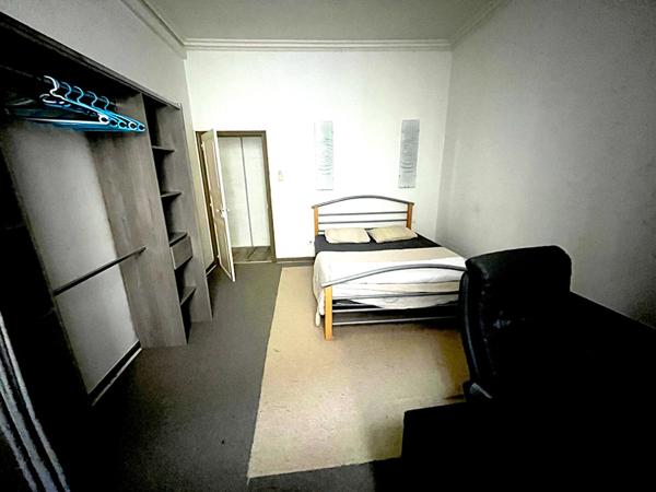 A VENDRE FOIX SUPERBE APPT T2 MEUBLÉ VUE CHATEAU