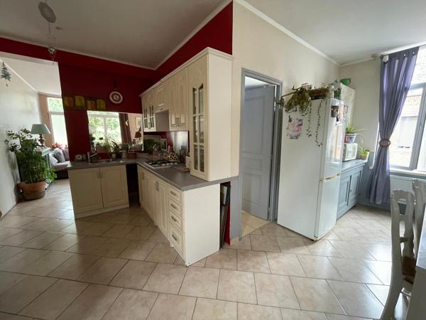 APPARTEMENT + LOCAL COMMERCIAL